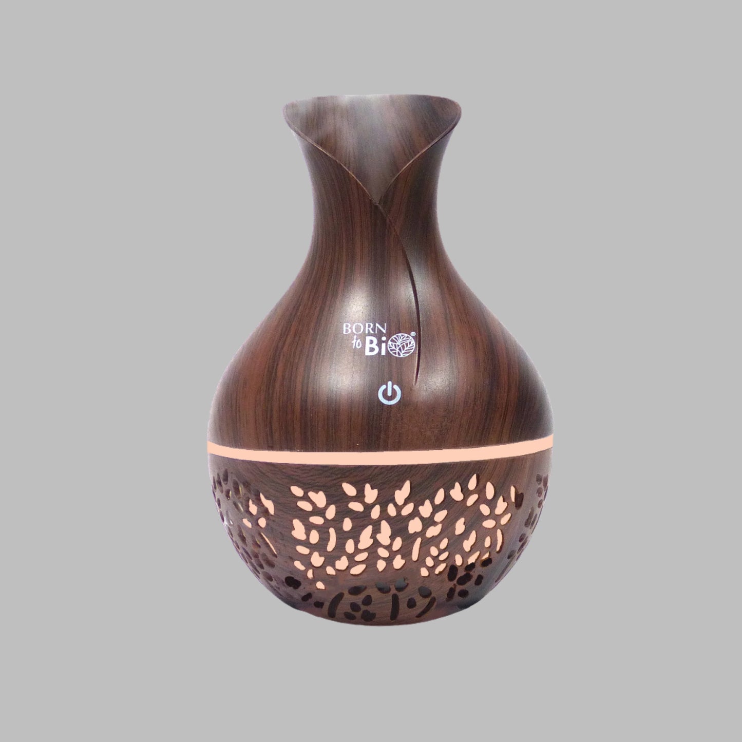 IdĂ©es cadeaux bien-ĂȘtre pour femme â diffuseur d'huiles essentielles ajourĂ© en bois avec lumiĂšre douce