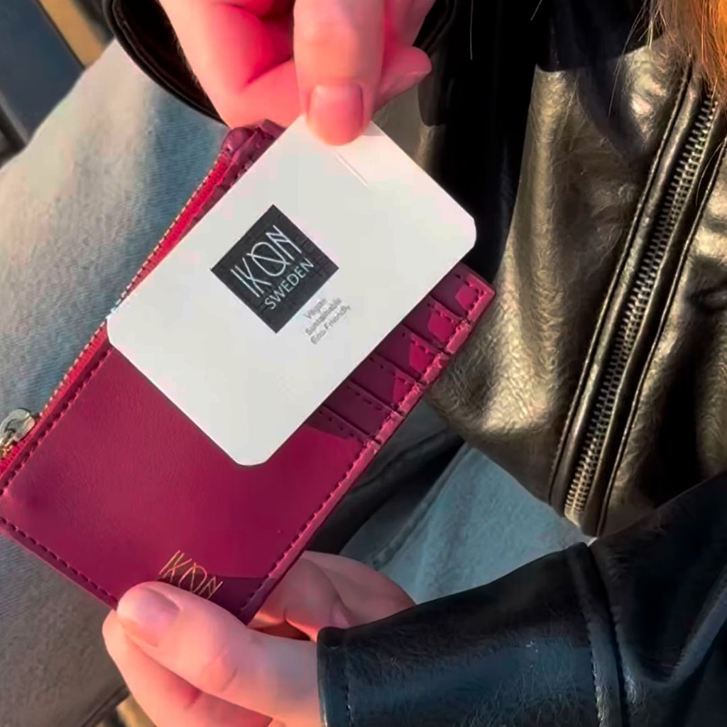 Porte-cartes zippé Kivik — Cuir végétal de pomme