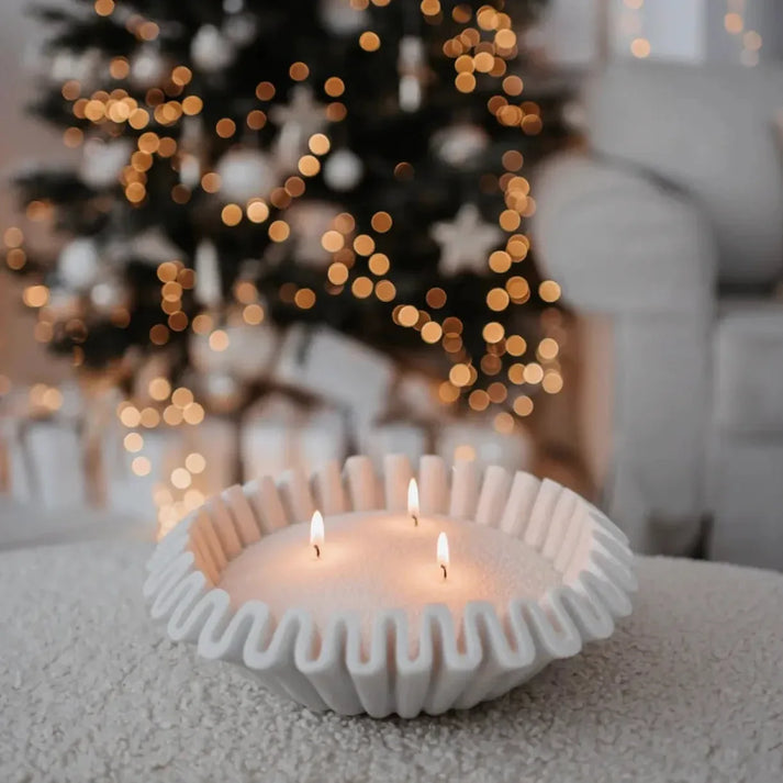 Bougie de sable allumée avec flamme douce et texture de cire granulaire, idée cadeau maison chaleureuse et raffinée – KoolKado