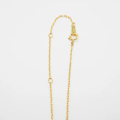 Chaîne fine en plaqué or avec fermoir sécurisé et maillons ovales, idéale pour collier ajustable, idée cadeau femme.