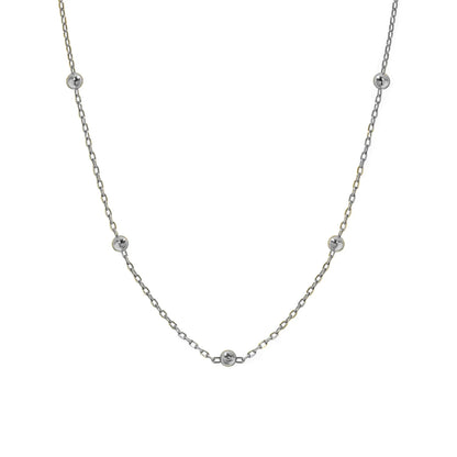 Version argentée du collier Chloe Choker, élégance discrète et moderne. Idée cadeau femme.