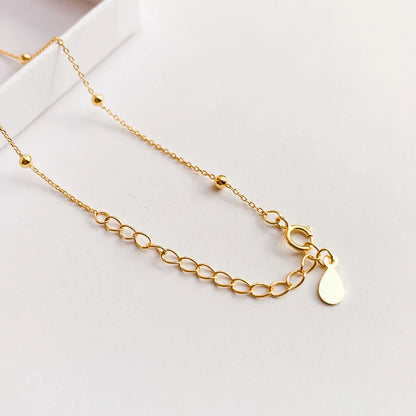 Fermoir sécurisé et extension de 5 cm du collier Chloe Choker, finition plaqué or. Idée cadeau femme.