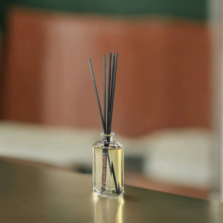 Idées cadeaux élégantes avec diffuseur de parfum d’intérieur, idéal pour offrir à un adulte appréciant les ambiances chaleureuses et sophistiquées.