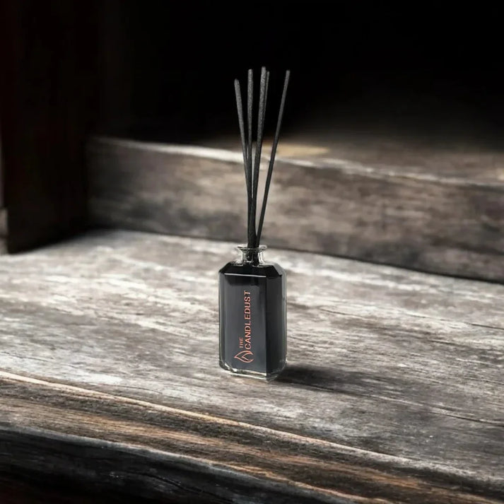 Idées cadeaux décoratives avec diffuseur de parfum d’intérieur, idéal pour une personne appréciant les matières brutes et authentiques.