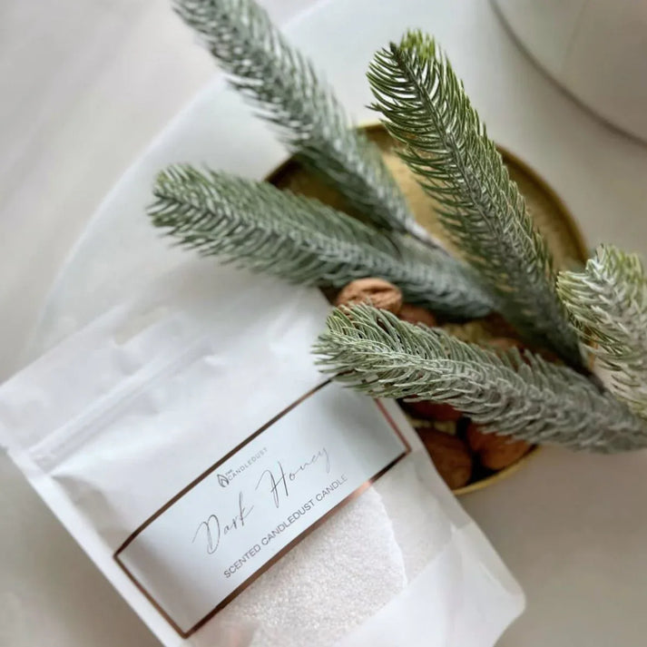 Recharge de bougie parfumée avec éléments naturels pour ambiance douce et hivernale