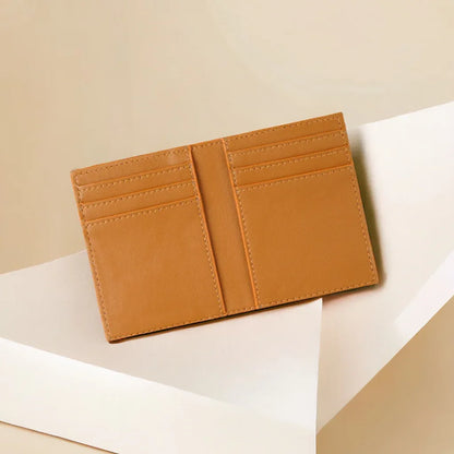 Intérieur du porte-cartes compact en cuir de cactus cognac avec rangements cartes, idée cadeau femme pratique – Koolkado