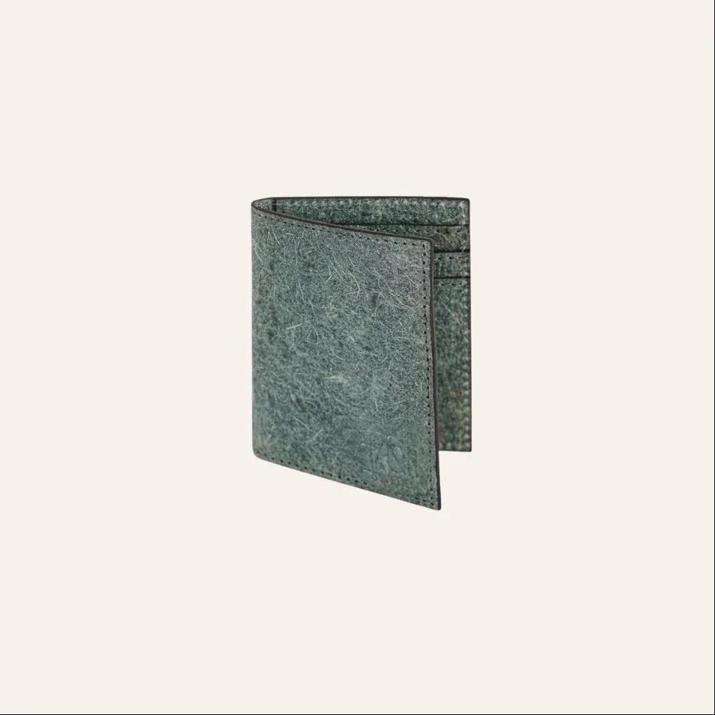 Portefeuille compact Kivik en cuir végétal de pomme indigo bleu, design minimal et responsable, idée cadeau élégante – KoolKado