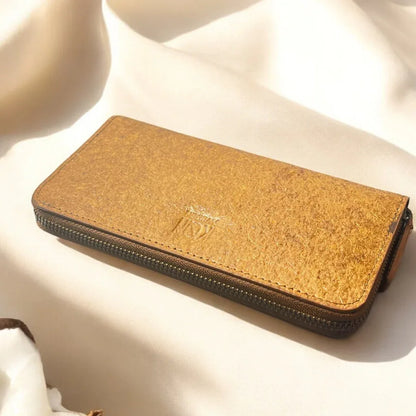 Texture naturelle du cuir de coco végétal sur le portefeuille long Kochi, idée cadeau femme engagée – Koolkado