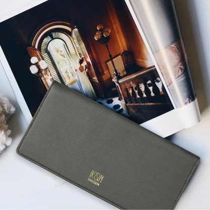 Portefeuille ultra-plat en cuir de cactus utilisé au quotidien, idée cadeau femme légère, pratique et responsable – Koolkado