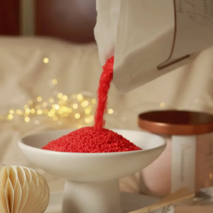 Recharge de sable décoratif rouge pour bougie sans parfum, cire végétale versée dans un récipient design